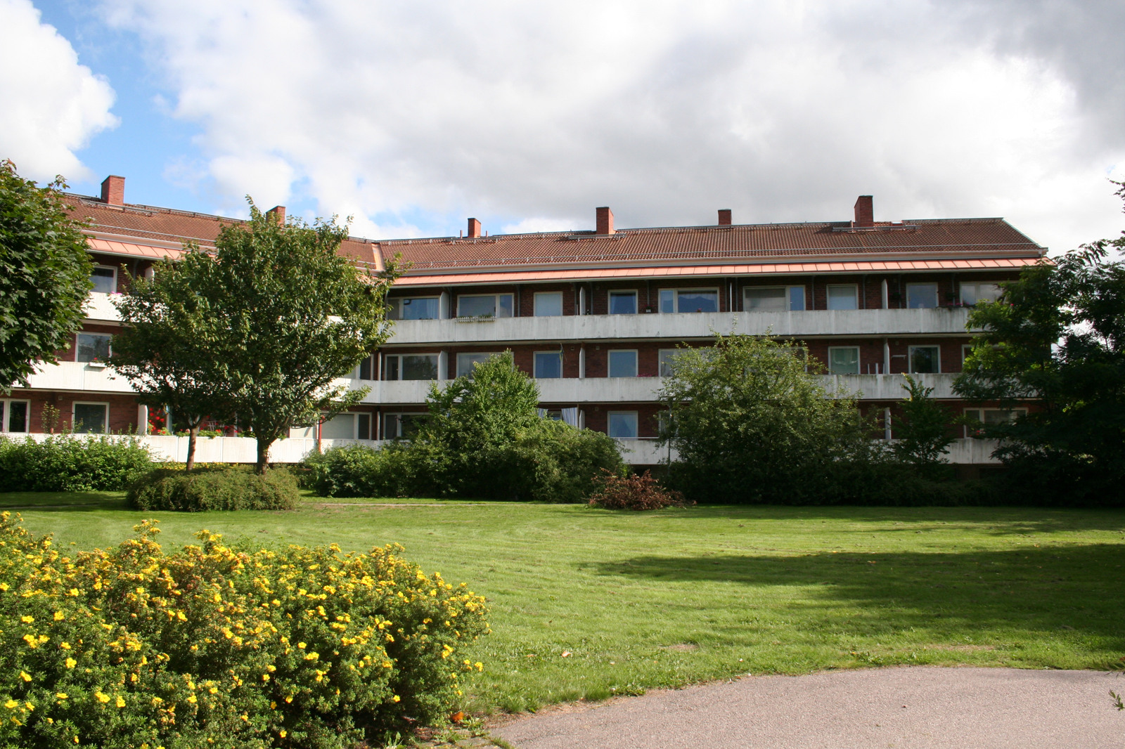 Lägenhetshusen på Granatvägen och Stålgatan i Halmstad.