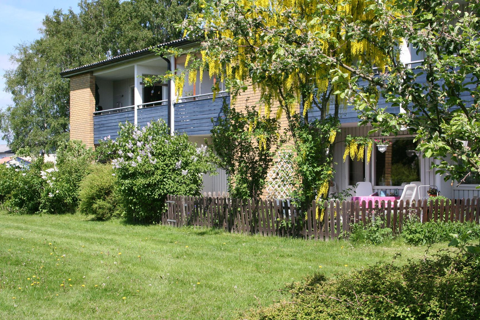 Lägenhetshusen på Strandvallen på Vallås i Halmstad.