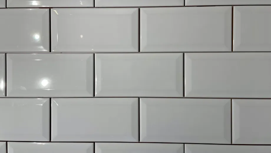 Vit blank fasad kakel